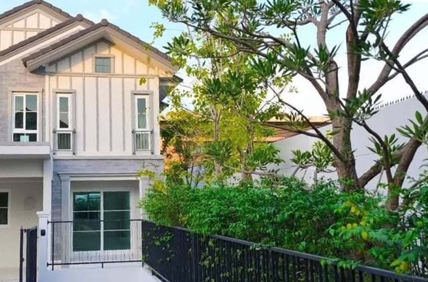 House with Shared Pool in Bangnatrad 